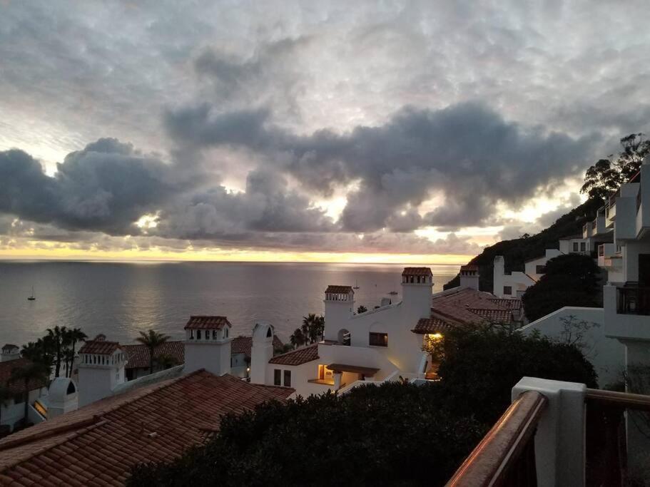Sunrise Bliss Villa Avalon Exterior foto